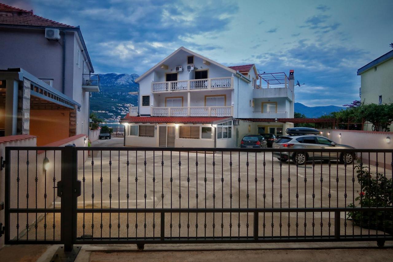 Apartments Maxi Katic Herceg Novi Exterior foto