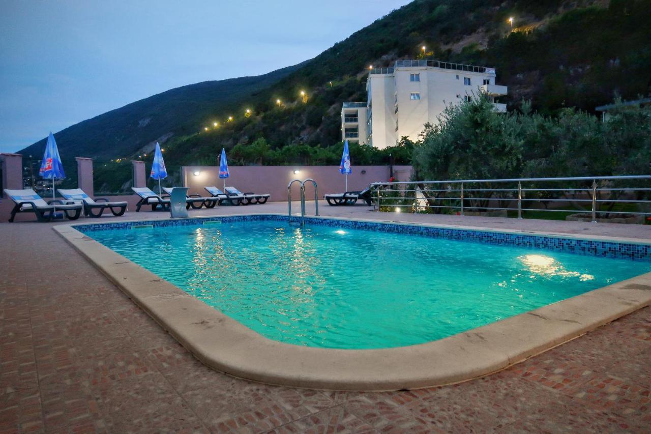 Apartments Maxi Katic Herceg Novi Exterior foto