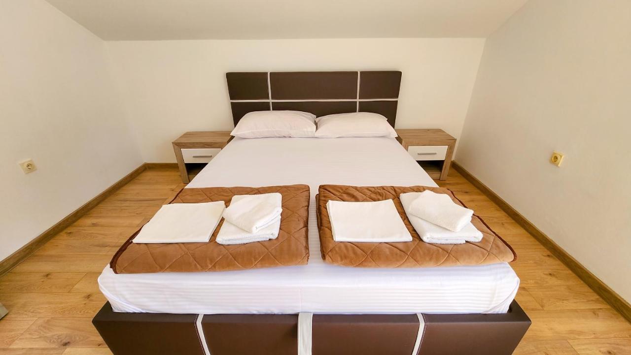 Apartments Maxi Katic Herceg Novi Exterior foto