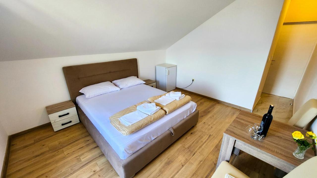 Apartments Maxi Katic Herceg Novi Exterior foto