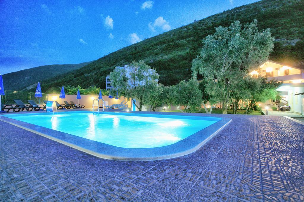 Apartments Maxi Katic Herceg Novi Exterior foto