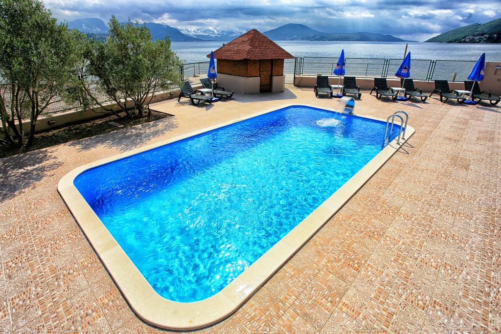Apartments Maxi Katic Herceg Novi Exterior foto
